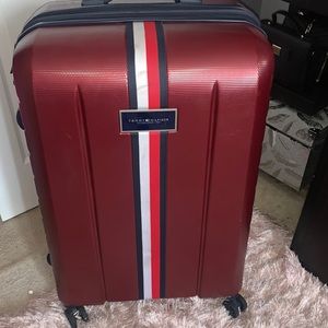 Tommy Hilfiger Large Checked Suitcase 28 inch